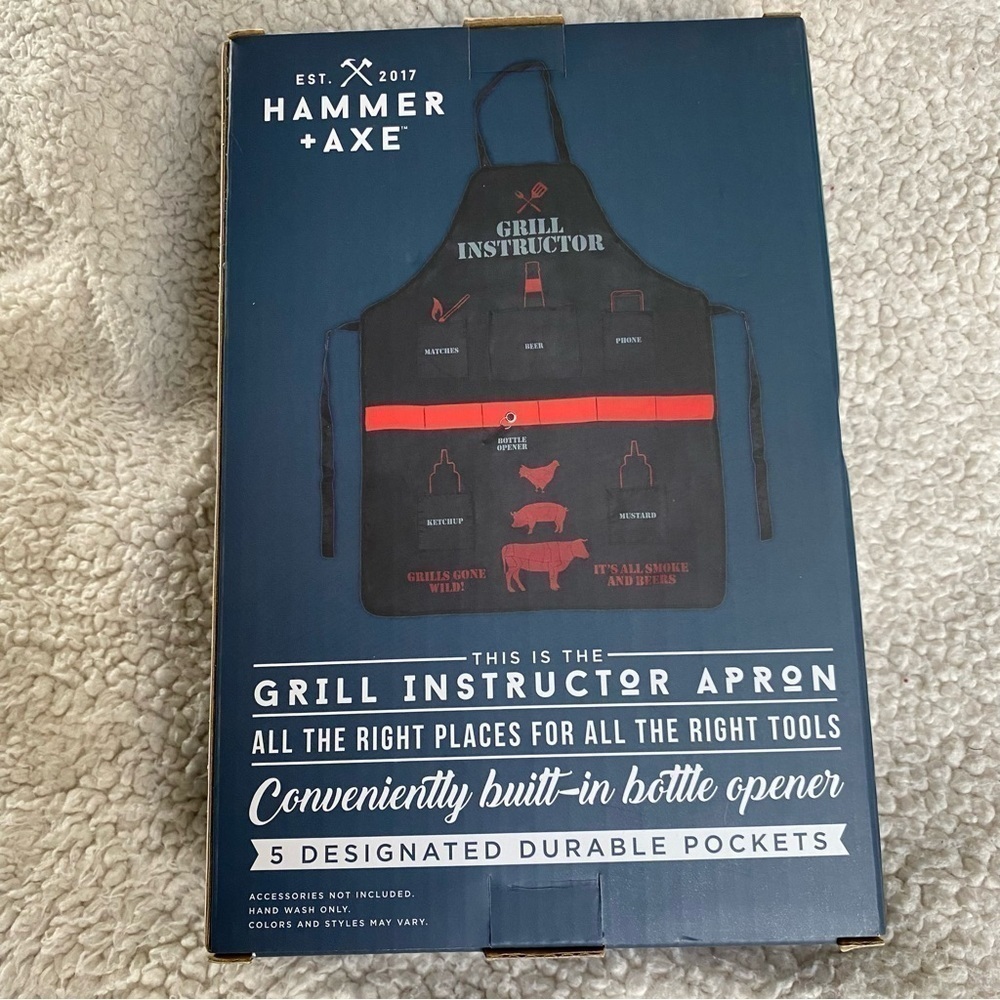 NWT Hammer & Axe Grilling Apron with sewn-in utility belt and bottle opener - Picture 3 of 4